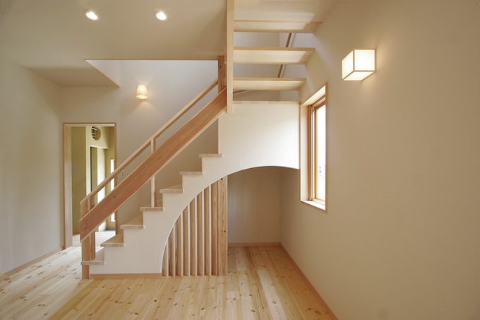 階段下収納や階段下トイレってどうなの 効果的な階段下の使い方 建築士が教える 新築の家を建てる人のための家づくりブログ