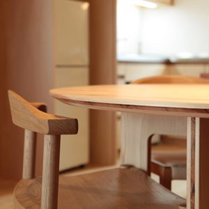 丸テーブルってどうなの 丸テーブルの魅力とメリット デメリット 建築士が教える 新築の家を建てる人のための家づくりブログ
